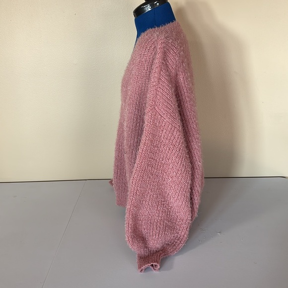 Shein Curve V-Neck Sweater - Picture 5 of 8